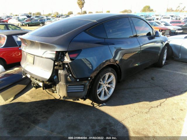 Photo 3 VIN: 5YJYGDEE4MF119204 - TESLA MODEL Y 