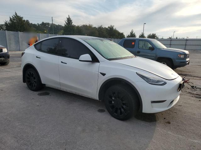 Photo 3 VIN: 5YJYGDEE4MF195473 - TESLA MODEL Y 