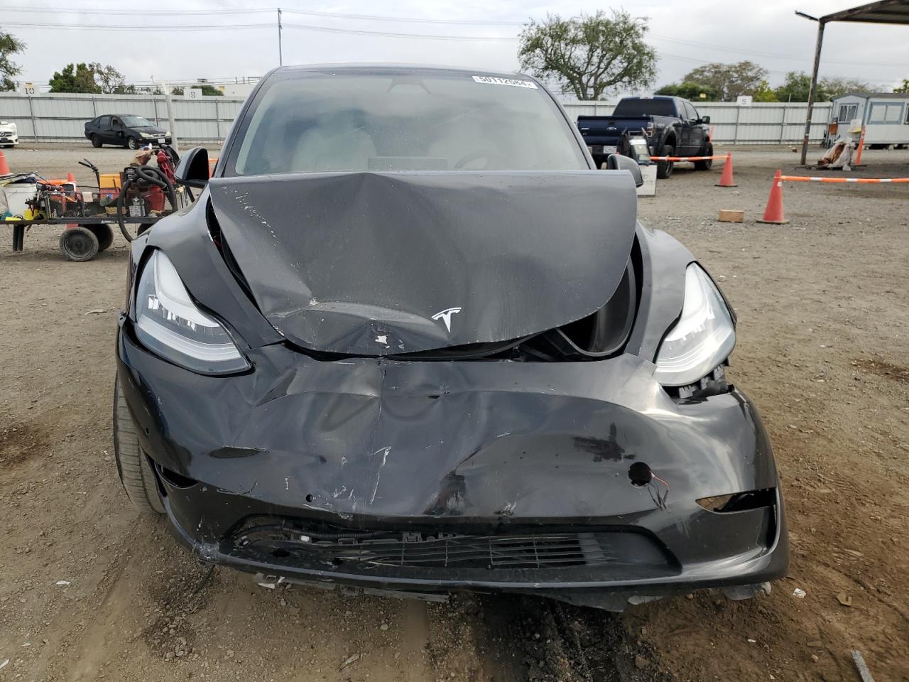 Photo 4 VIN: 5YJYGDEE4MF210148 - TESLA MODEL Y 