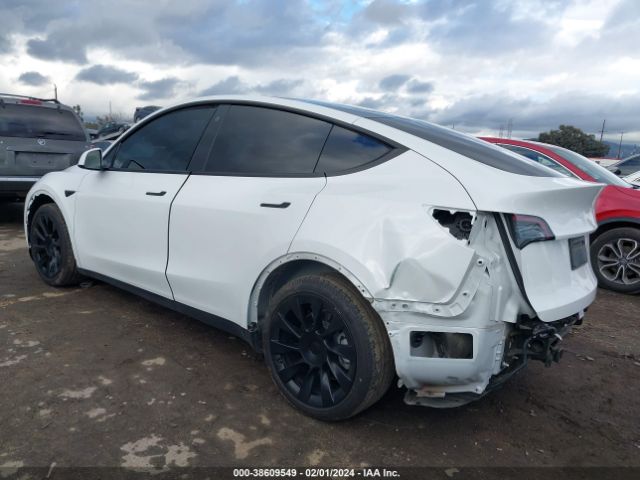 Photo 2 VIN: 5YJYGDEE4MF218315 - TESLA MODEL Y 