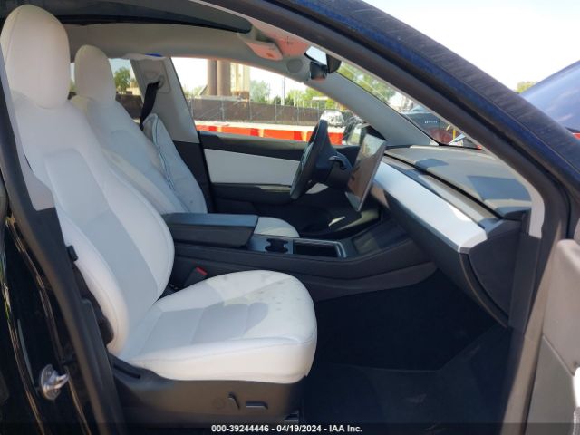 Photo 4 VIN: 5YJYGDEE4MF248513 - TESLA MODEL Y 