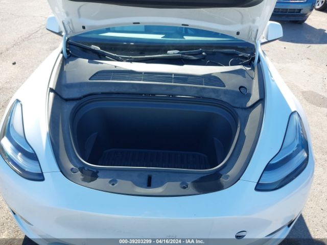 Photo 9 VIN: 5YJYGDEE4MF268261 - TESLA MODEL Y 