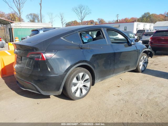 Photo 3 VIN: 5YJYGDEE4MF297002 - TESLA MODEL Y 