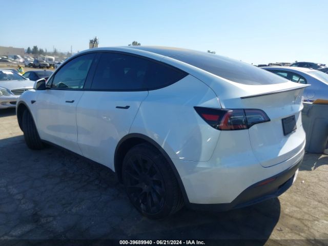 Photo 2 VIN: 5YJYGDEE4MF299333 - TESLA MODEL Y 