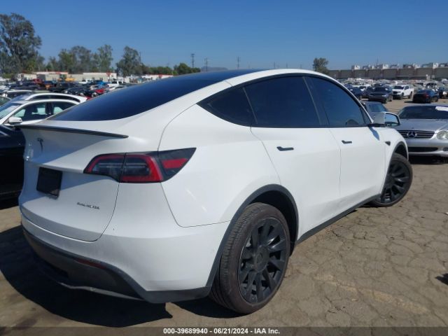 Photo 3 VIN: 5YJYGDEE4MF299333 - TESLA MODEL Y 