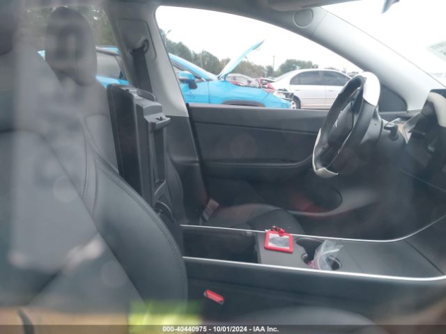 Photo 4 VIN: 5YJYGDEE5LF028442 - TESLA MODEL Y 