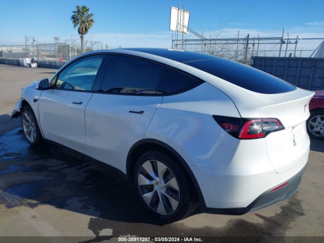 Photo 2 VIN: 5YJYGDEE5LF032099 - TESLA MODEL Y 