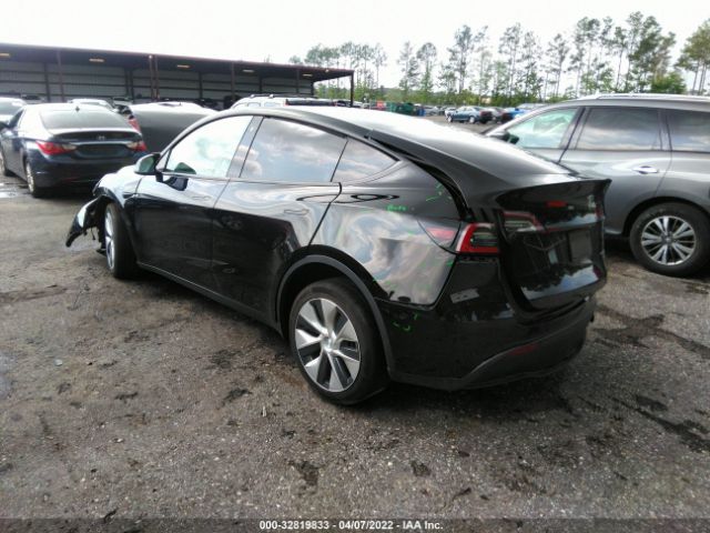 Photo 2 VIN: 5YJYGDEE5LF032328 - TESLA MODEL Y 