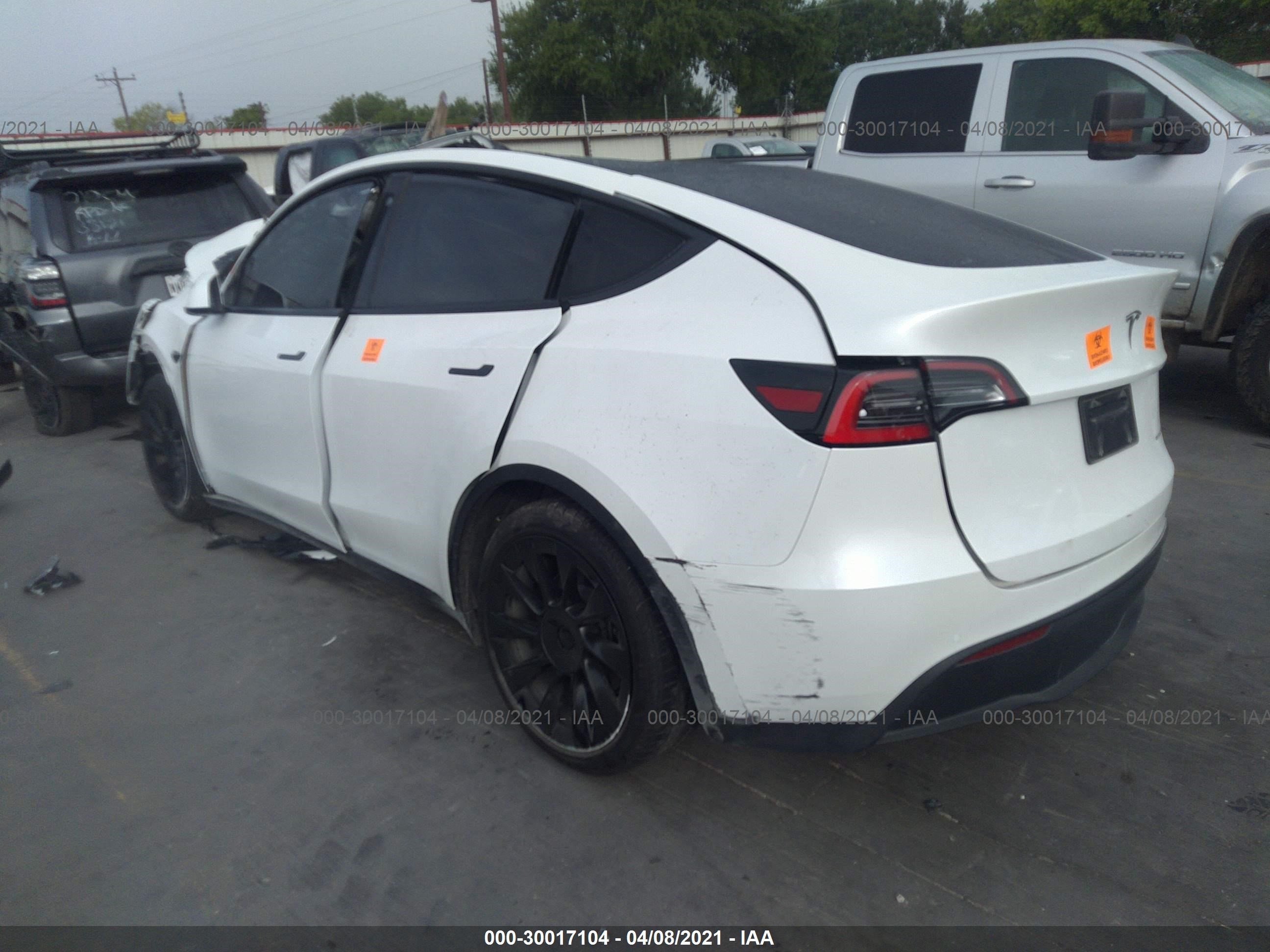 Photo 2 VIN: 5YJYGDEE5LF041109 - TESLA MODEL Y 