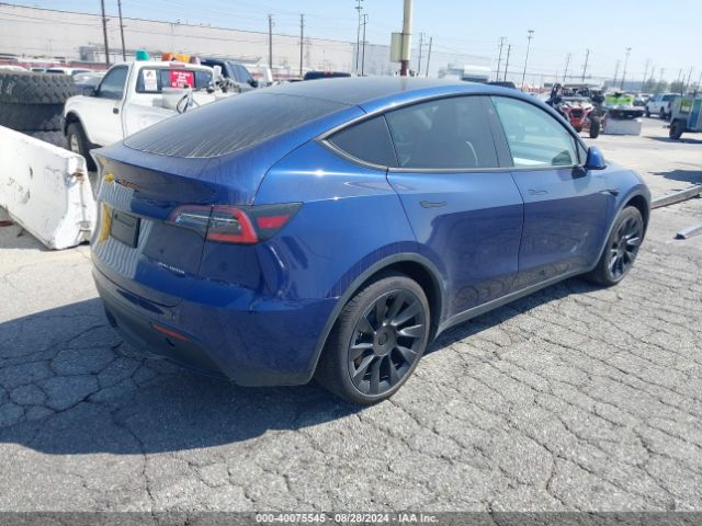 Photo 3 VIN: 5YJYGDEE5LF049369 - TESLA MODEL Y 