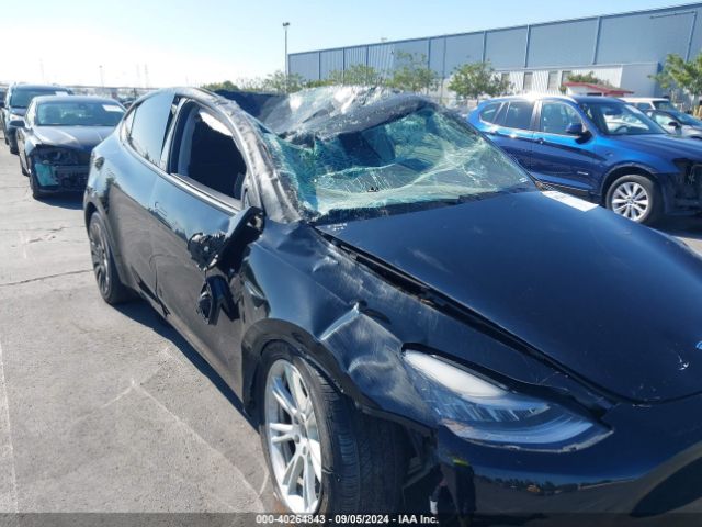 Photo 5 VIN: 5YJYGDEE5LF057679 - TESLA MODEL Y 