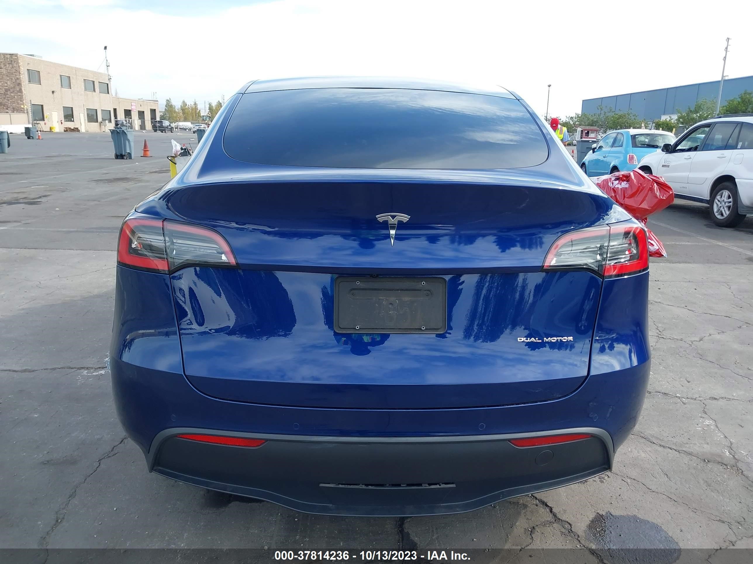 Photo 14 VIN: 5YJYGDEE5LF059786 - TESLA MODEL Y 