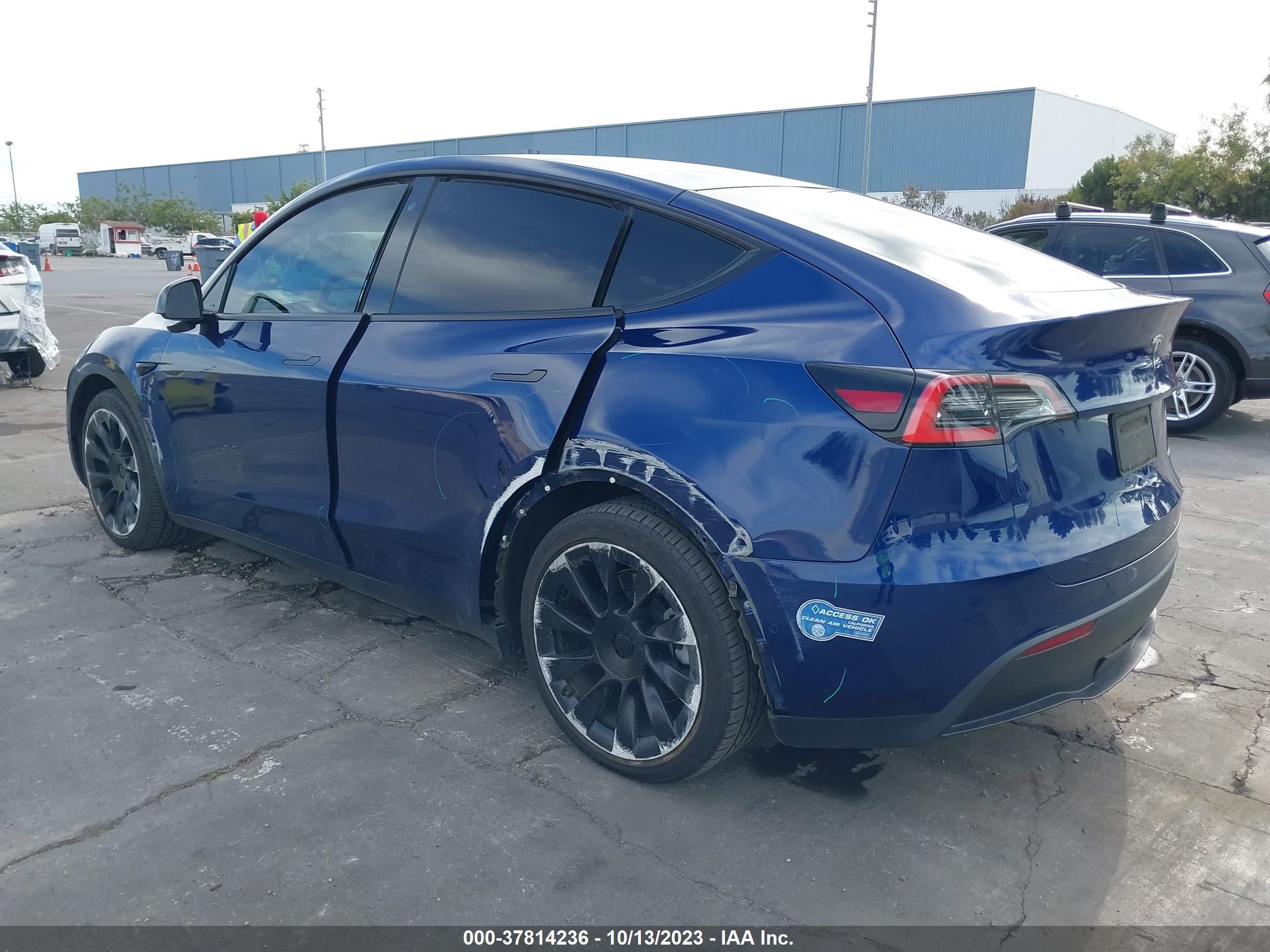 Photo 2 VIN: 5YJYGDEE5LF059786 - TESLA MODEL Y 