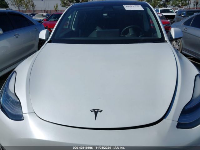 Photo 9 VIN: 5YJYGDEE5MF072572 - TESLA MODEL Y 