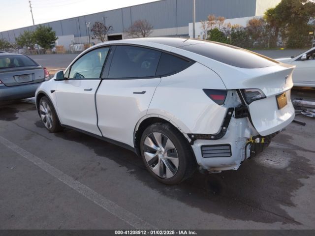 Photo 2 VIN: 5YJYGDEE5MF096676 - TESLA MODEL Y 