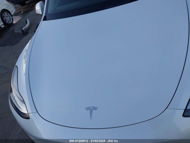 Photo 9 VIN: 5YJYGDEE5MF096676 - TESLA MODEL Y 