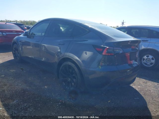 Photo 2 VIN: 5YJYGDEE5MF108325 - TESLA MODEL Y 