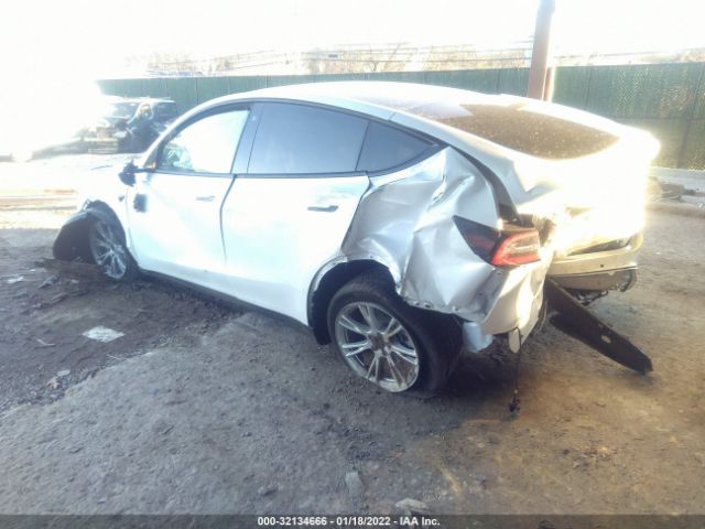 Photo 2 VIN: 5YJYGDEE5MF198253 - TESLA MODEL Y 