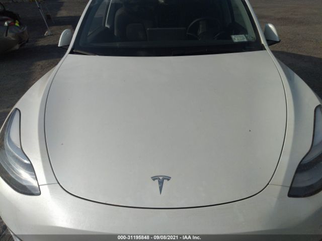 Photo 9 VIN: 5YJYGDEE5MF200888 - TESLA MODEL Y 