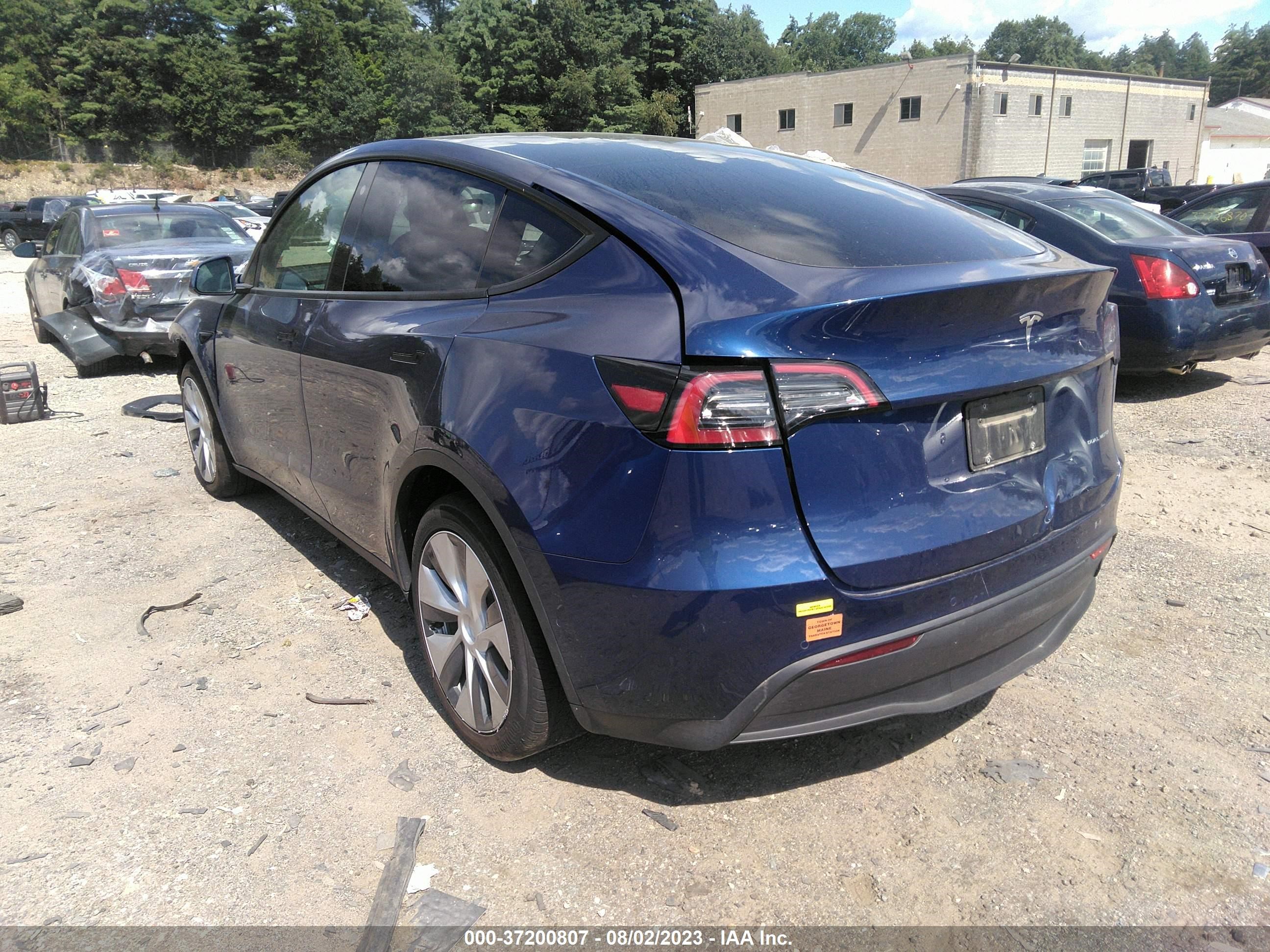 Photo 2 VIN: 5YJYGDEE5MF239741 - TESLA MODEL Y 