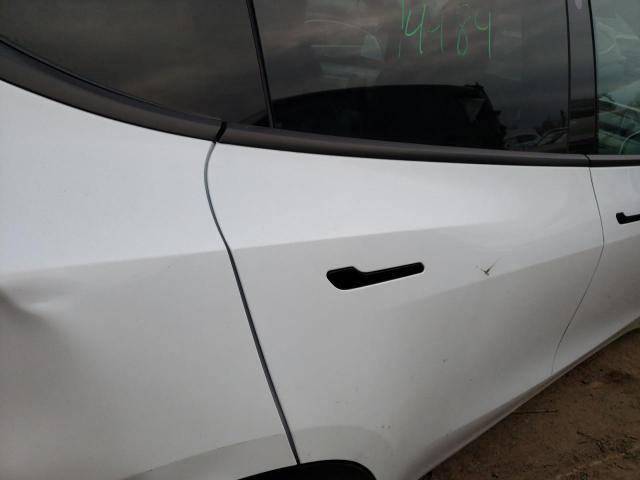 Photo 10 VIN: 5YJYGDEE5MF263263 - TESLA MODEL Y 