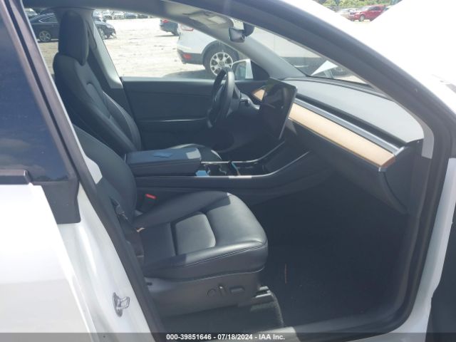 Photo 4 VIN: 5YJYGDEE6LF017028 - TESLA MODEL Y 