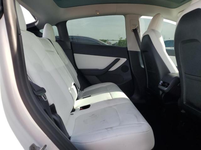 Photo 10 VIN: 5YJYGDEE6LF030894 - TESLA MODEL Y 