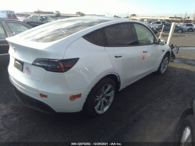 Photo 3 VIN: 5YJYGDEE6LF032046 - TESLA MODEL Y 