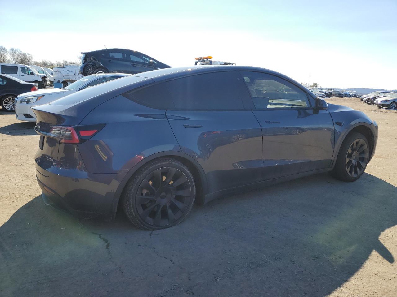 Photo 2 VIN: 5YJYGDEE6LF049140 - TESLA MODEL Y 