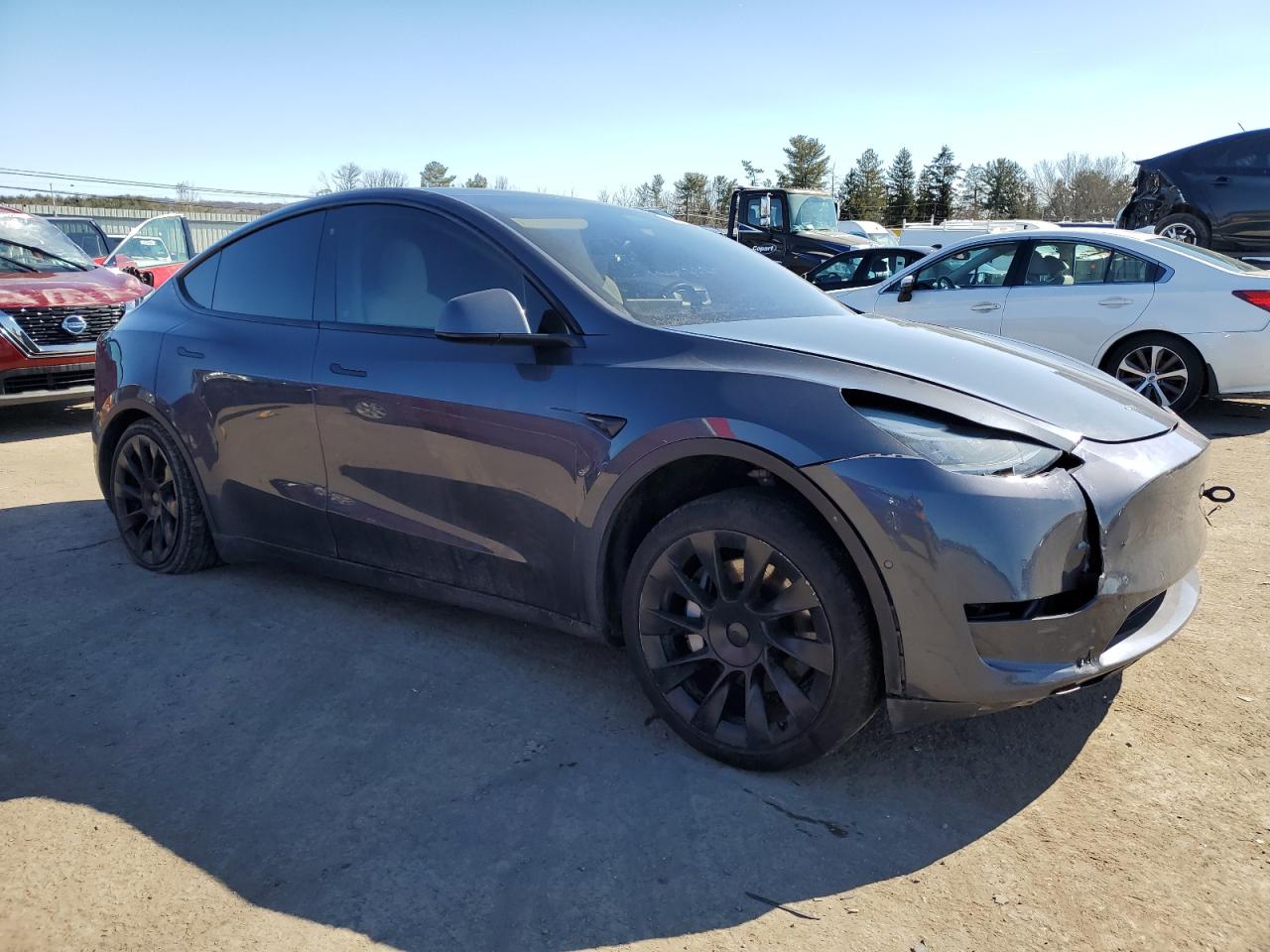 Photo 3 VIN: 5YJYGDEE6LF049140 - TESLA MODEL Y 