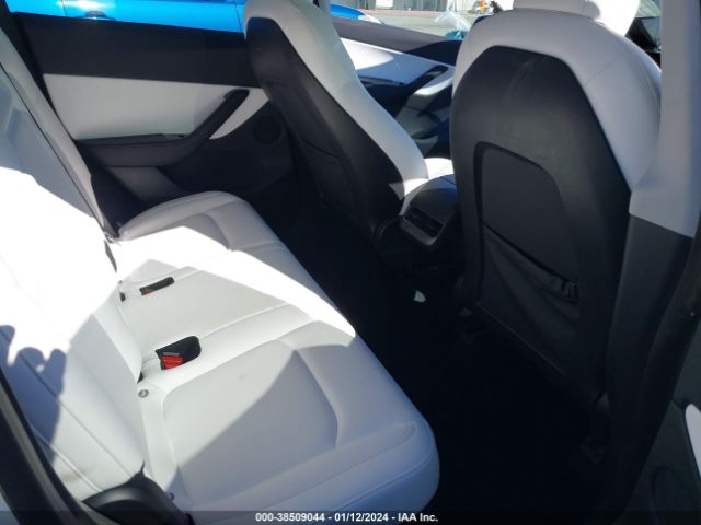 Photo 7 VIN: 5YJYGDEE6LF051616 - TESLA MODEL Y 