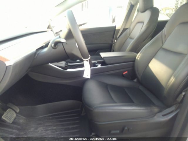 Photo 4 VIN: 5YJYGDEE6LF052894 - TESLA MODEL Y 