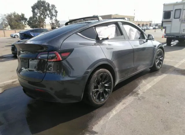 Photo 3 VIN: 5YJYGDEE6MF076808 - TESLA MODEL Y 