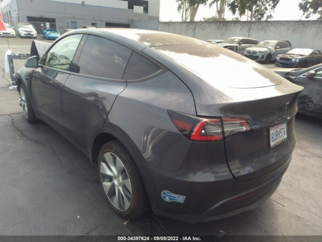 Photo 2 VIN: 5YJYGDEE6MF085833 - TESLA MODEL Y 