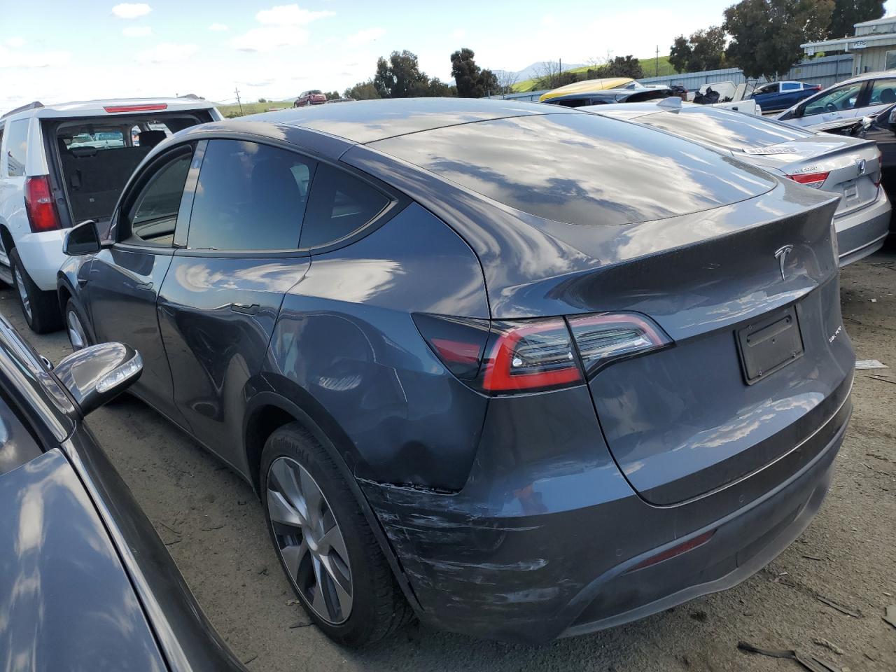 Photo 1 VIN: 5YJYGDEE6MF085850 - TESLA MODEL Y 