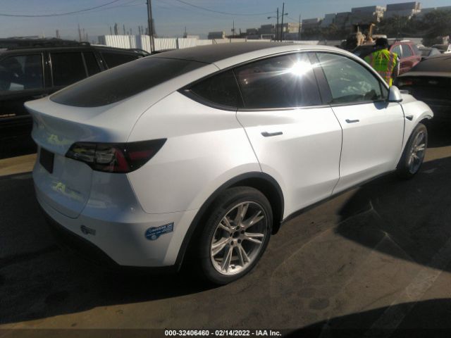 Photo 3 VIN: 5YJYGDEE6MF090448 - TESLA MODEL Y 