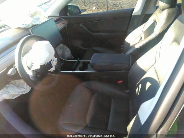 Photo 4 VIN: 5YJYGDEE6MF091440 - TESLA MODEL Y 