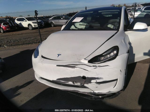 Photo 5 VIN: 5YJYGDEE6MF091440 - TESLA MODEL Y 