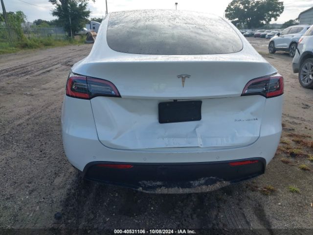 Photo 5 VIN: 5YJYGDEE6MF099778 - TESLA MODEL Y 