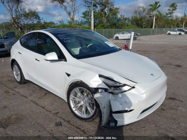 Photo 5 VIN: 5YJYGDEE6MF102873 - TESLA MODEL Y 