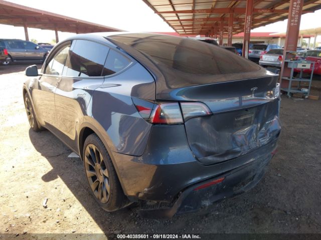 Photo 2 VIN: 5YJYGDEE6MF148428 - TESLA MODEL Y 