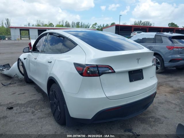 Photo 2 VIN: 5YJYGDEE6MF173765 - TESLA MODEL Y 