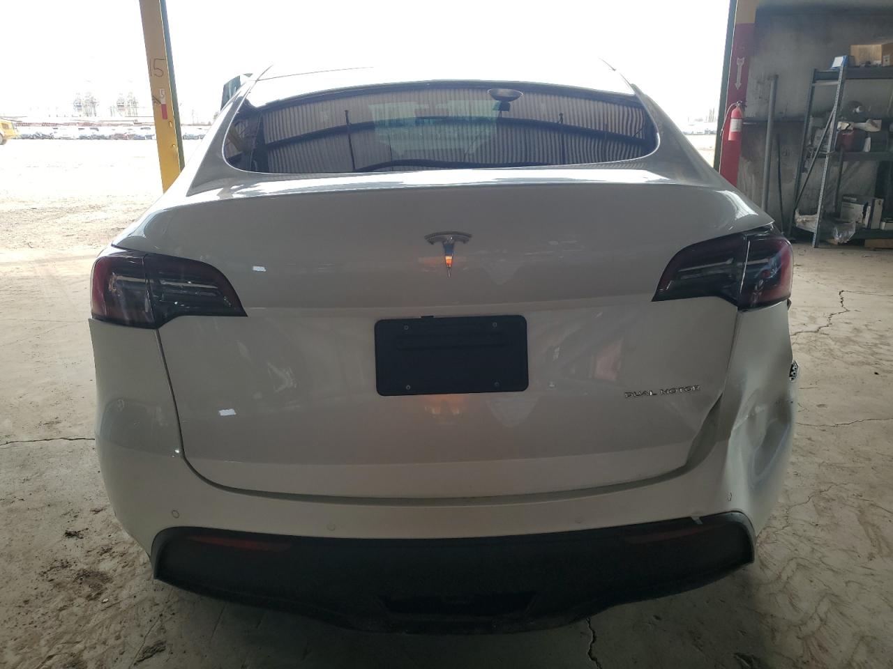 Photo 5 VIN: 5YJYGDEE6MF201662 - TESLA MODEL Y 