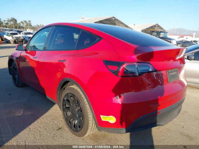 Photo 2 VIN: 5YJYGDEE6MF222673 - TESLA MODEL Y 