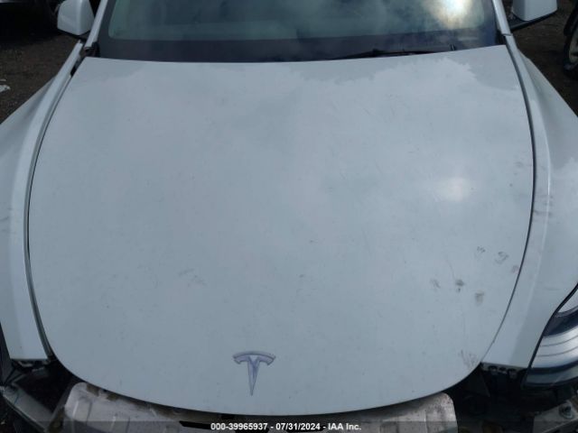 Photo 9 VIN: 5YJYGDEE6MF255074 - TESLA MODEL Y 