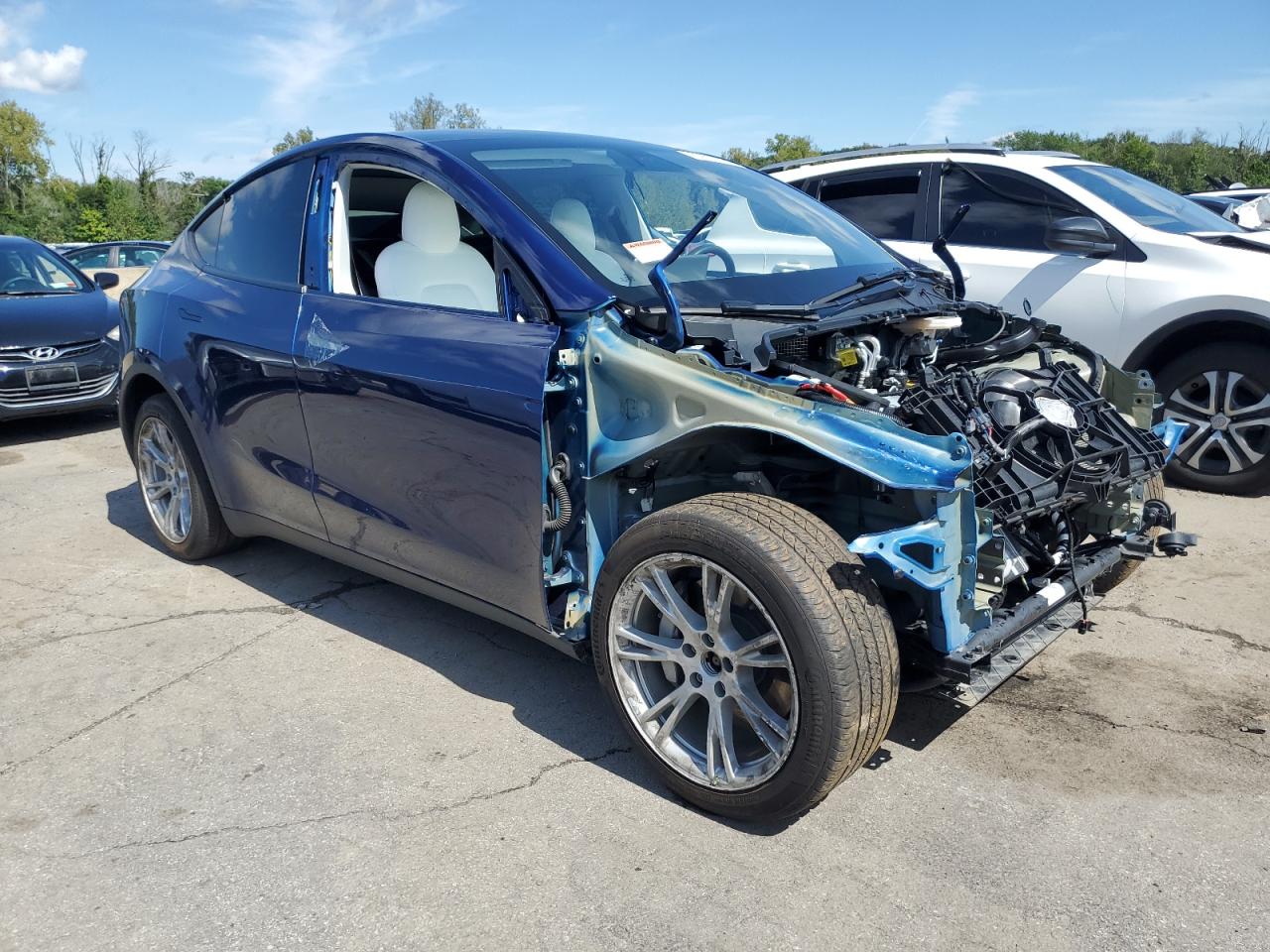 Photo 3 VIN: 5YJYGDEE6MF311658 - TESLA MODEL Y 