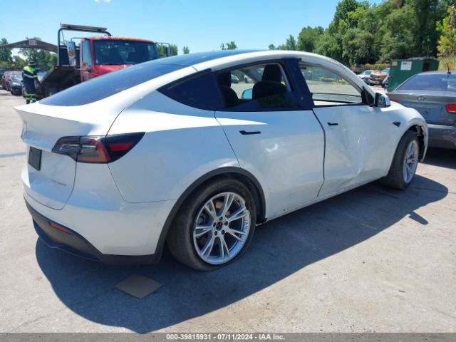 Photo 3 VIN: 5YJYGDEE7LF009603 - TESLA MODEL Y 