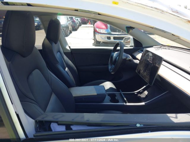 Photo 4 VIN: 5YJYGDEE7LF009603 - TESLA MODEL Y 