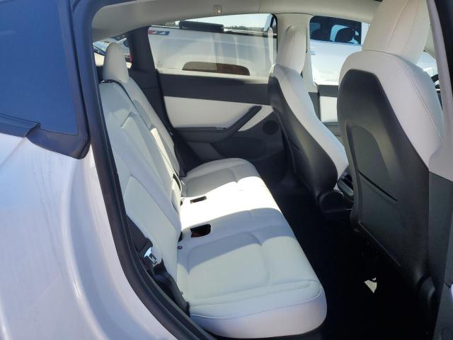 Photo 10 VIN: 5YJYGDEE7LF027373 - TESLA MODEL Y 