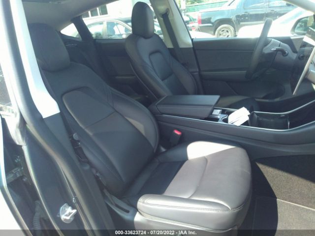 Photo 4 VIN: 5YJYGDEE7LF048014 - TESLA MODEL Y 